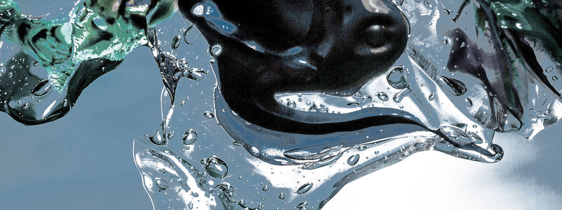 Illustration of a mixture with a clear liquid