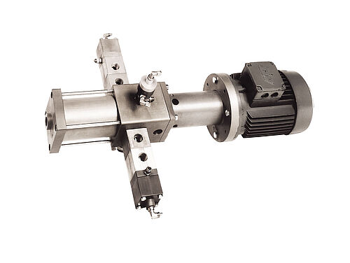 MarMax GP 40 on white background